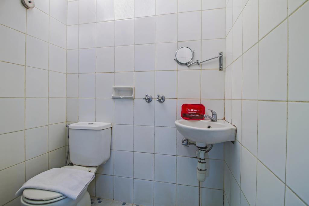 Reddoorz Plus @ Karet Setiabudi Jakarta Kültér fotó