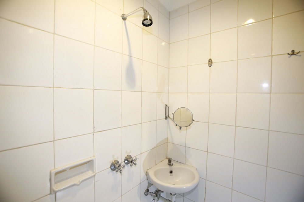 Reddoorz Plus @ Karet Setiabudi Jakarta Kültér fotó