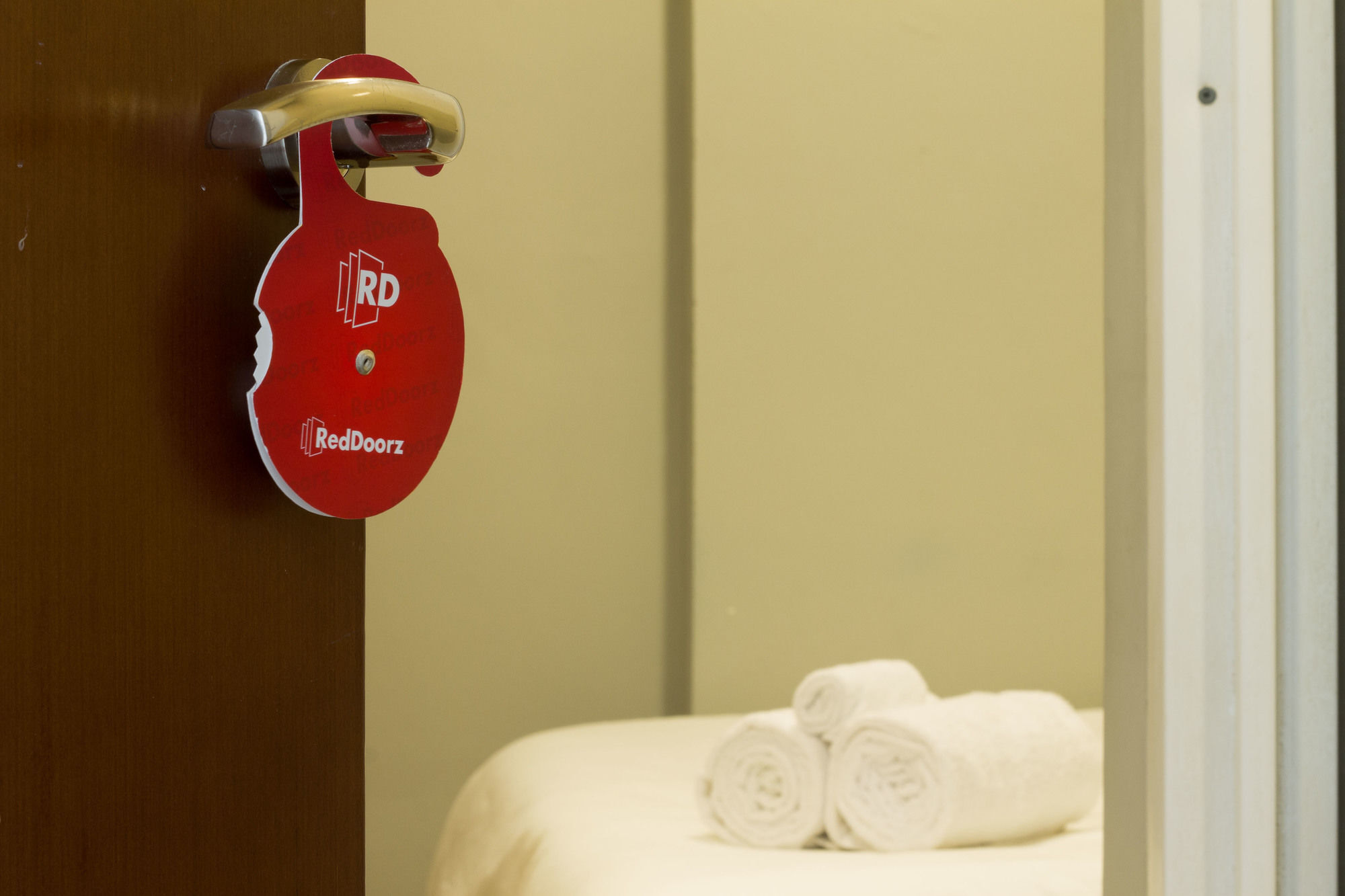 Reddoorz Plus @ Karet Setiabudi Jakarta Kültér fotó