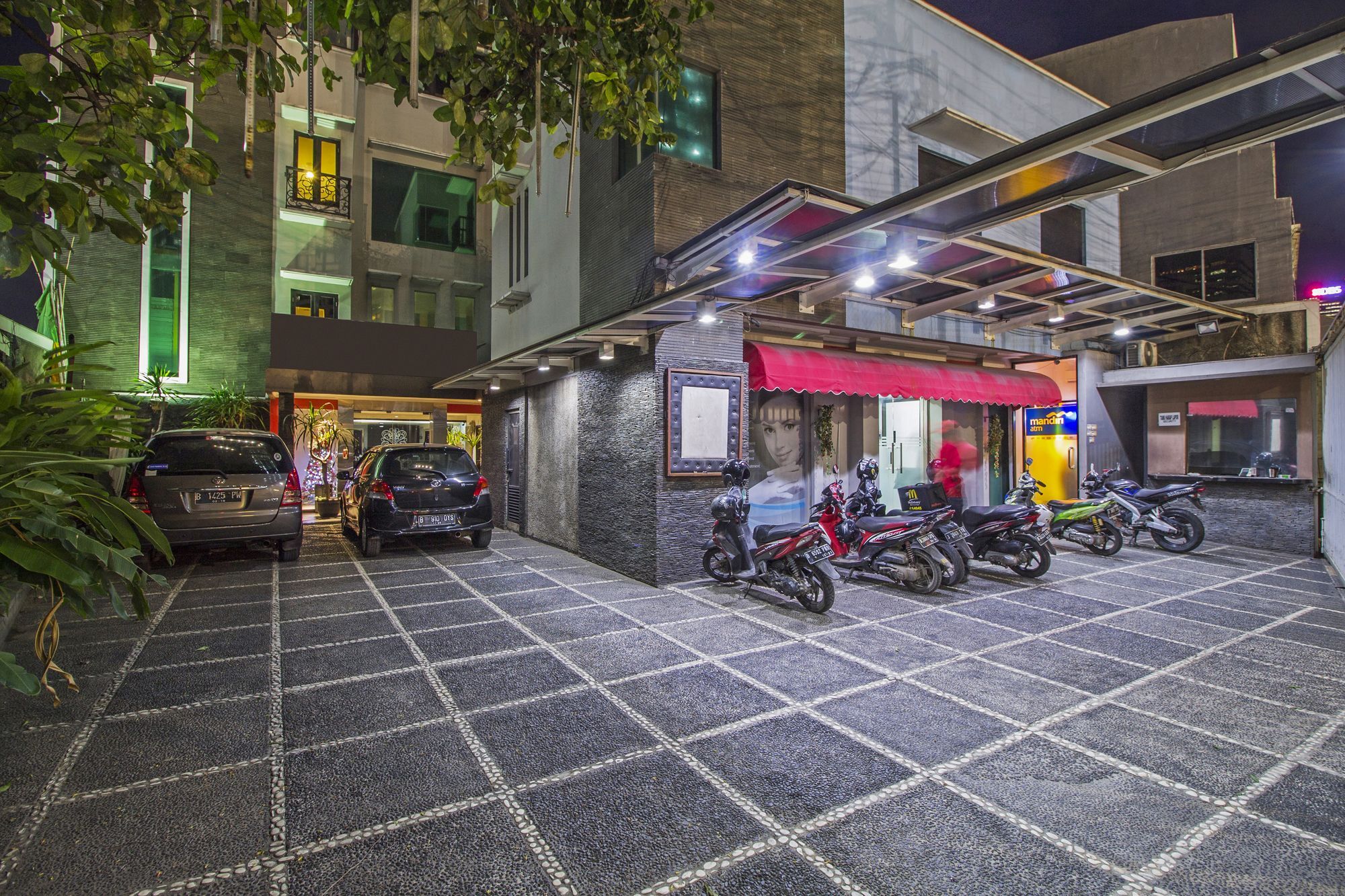 Reddoorz Plus @ Karet Setiabudi Jakarta Kültér fotó