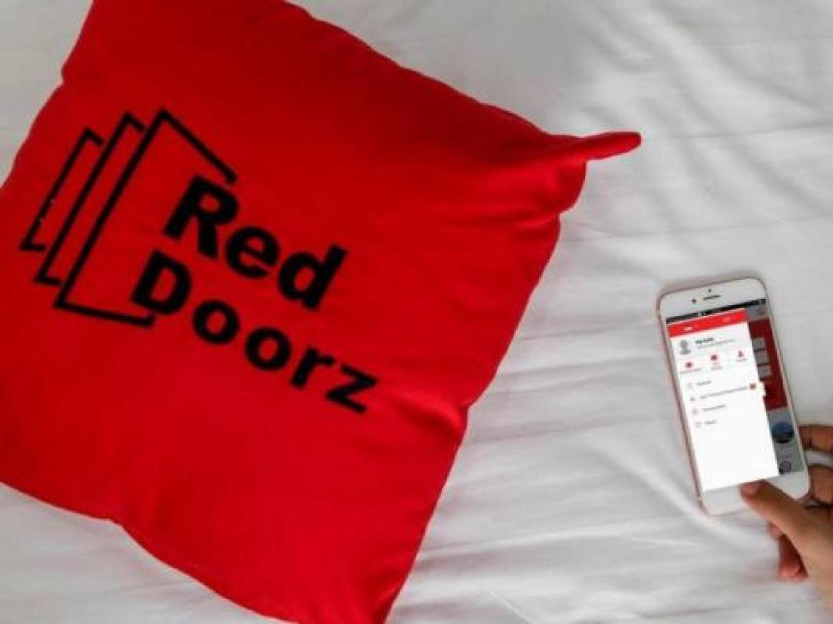 Reddoorz Plus @ Karet Setiabudi Jakarta Kültér fotó
